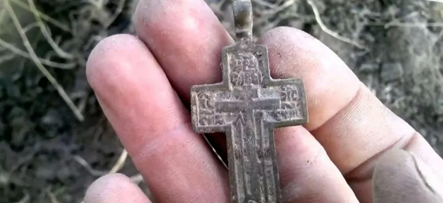 Можно ли подбирать найденные крестики, иконки и другие религиозные предметы